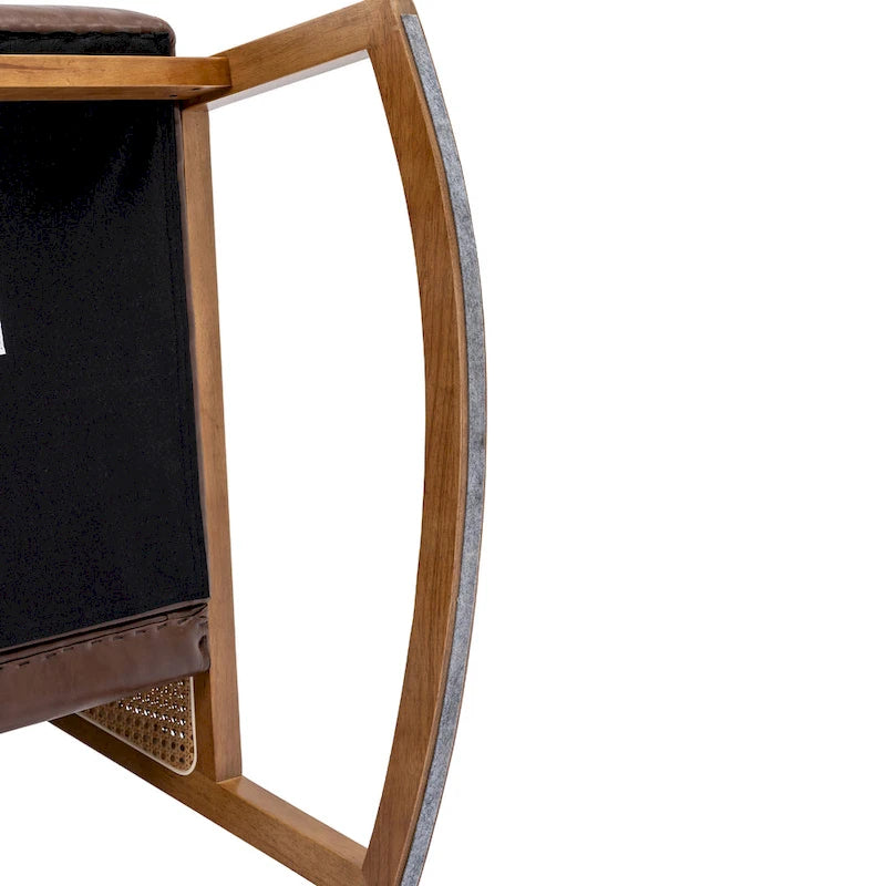 Fauteuil à bascule moderne en cuir PU avec accoudoirs en rotin
